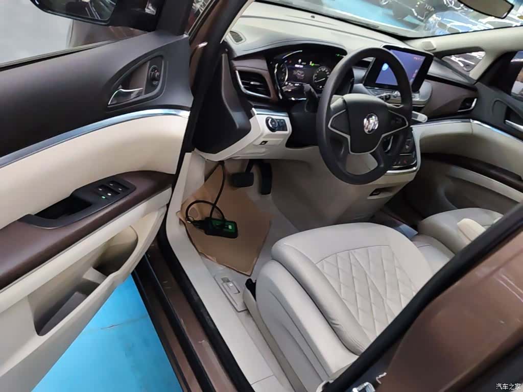 Buick GL8, 2022 12