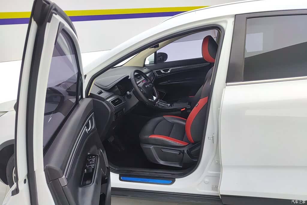 Geely Emgrand, 2021 9