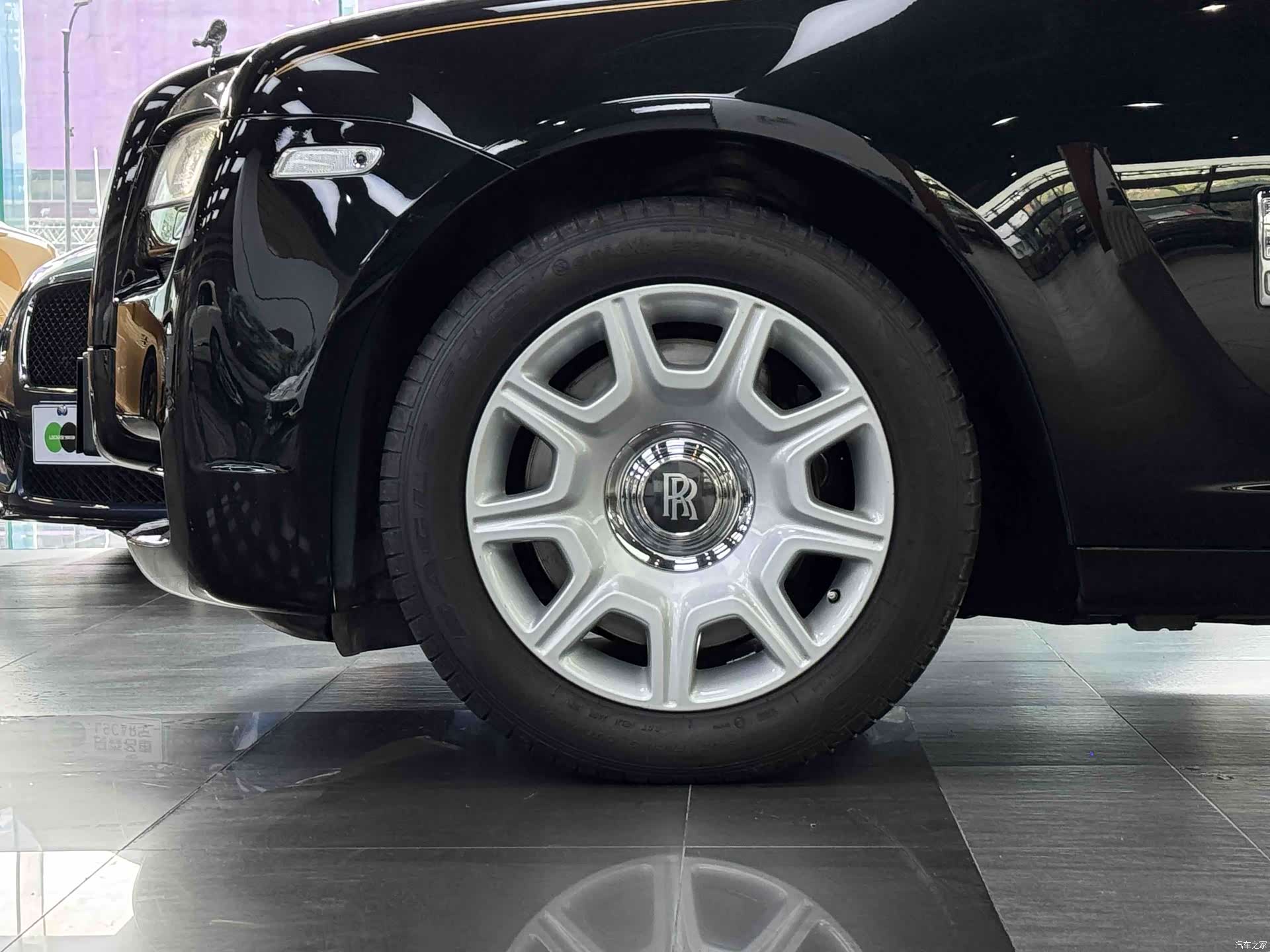 Rolls-Royce Ghost, 2013 18