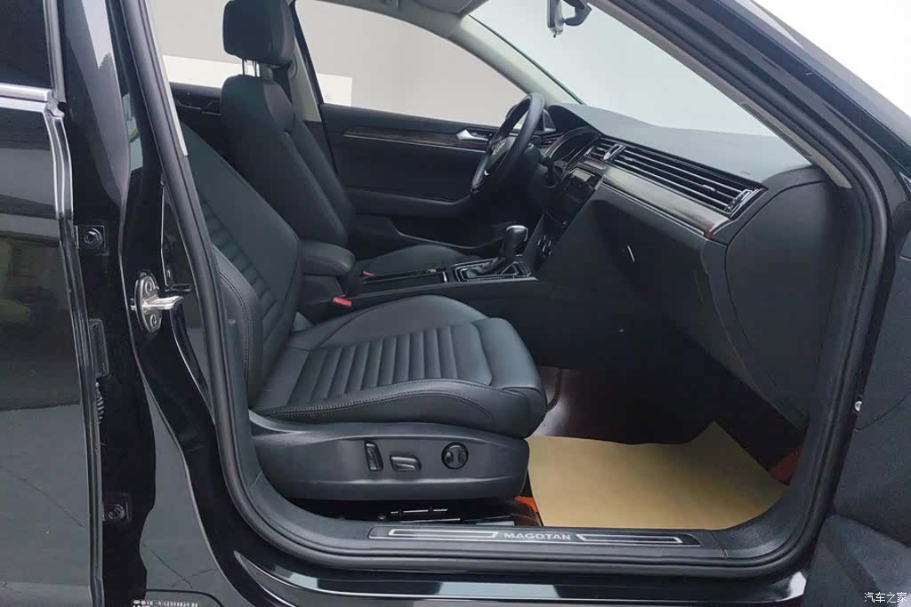 Volkswagen Magotan, 2019 8