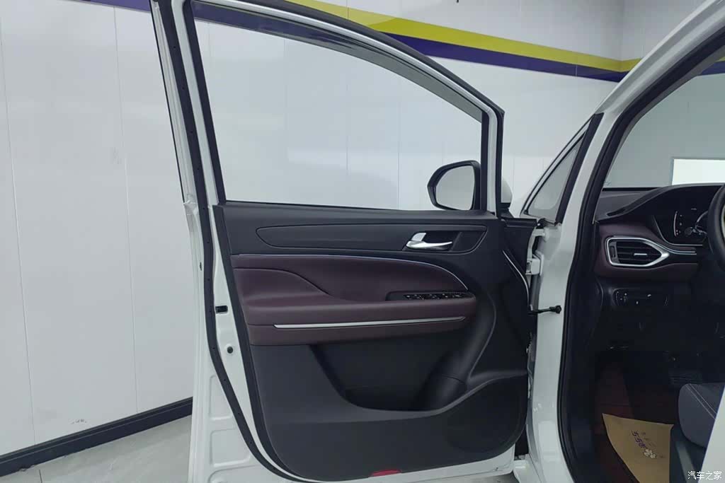 Trumpchi M6, 2024 7
