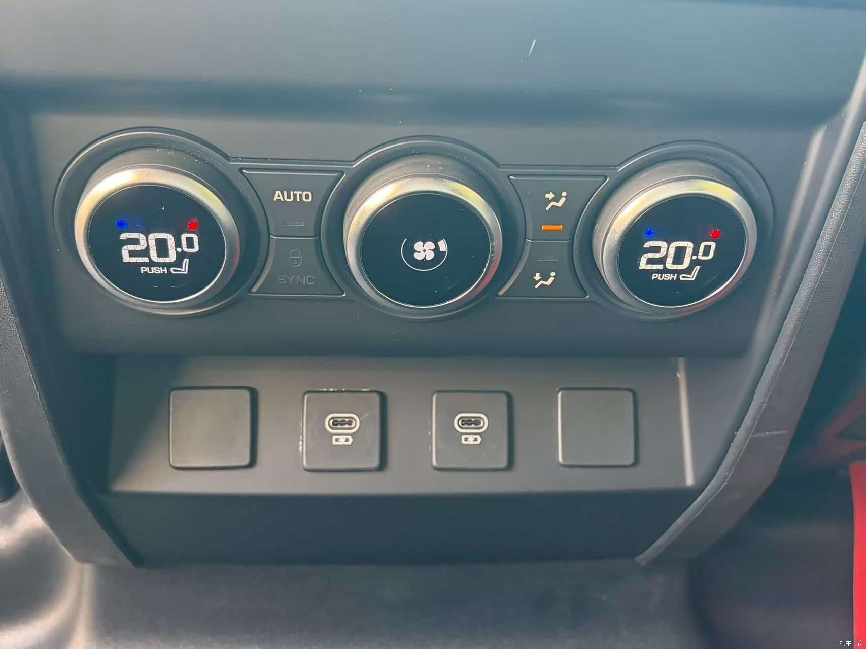 Land Rover Defender, 2024 9