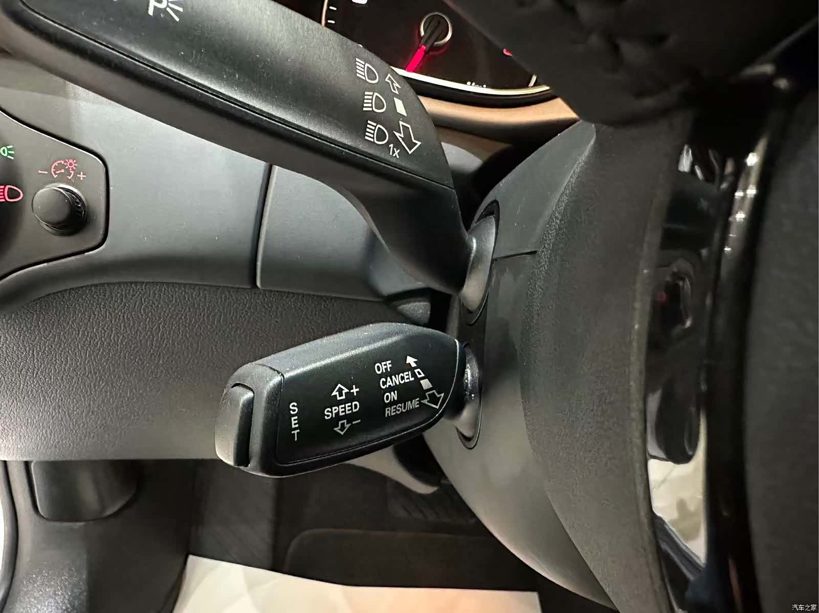 Audi A4L, 2016 13