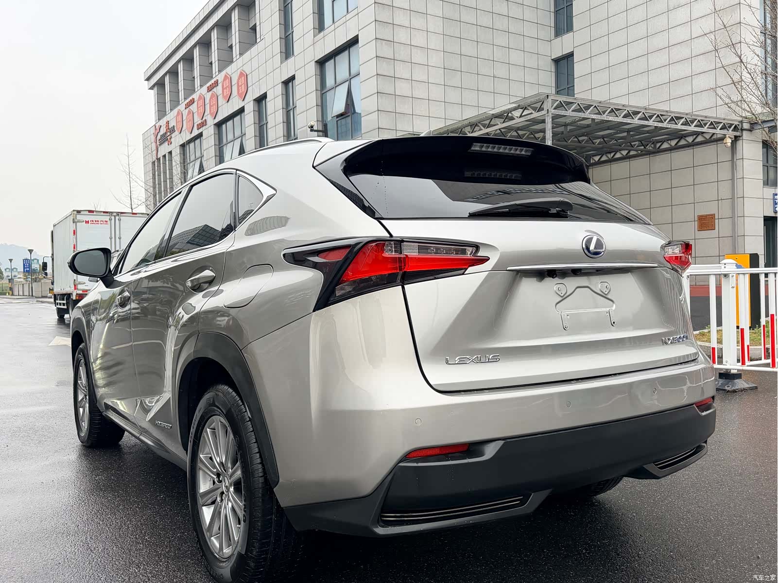 Lexus NX, 2017 18