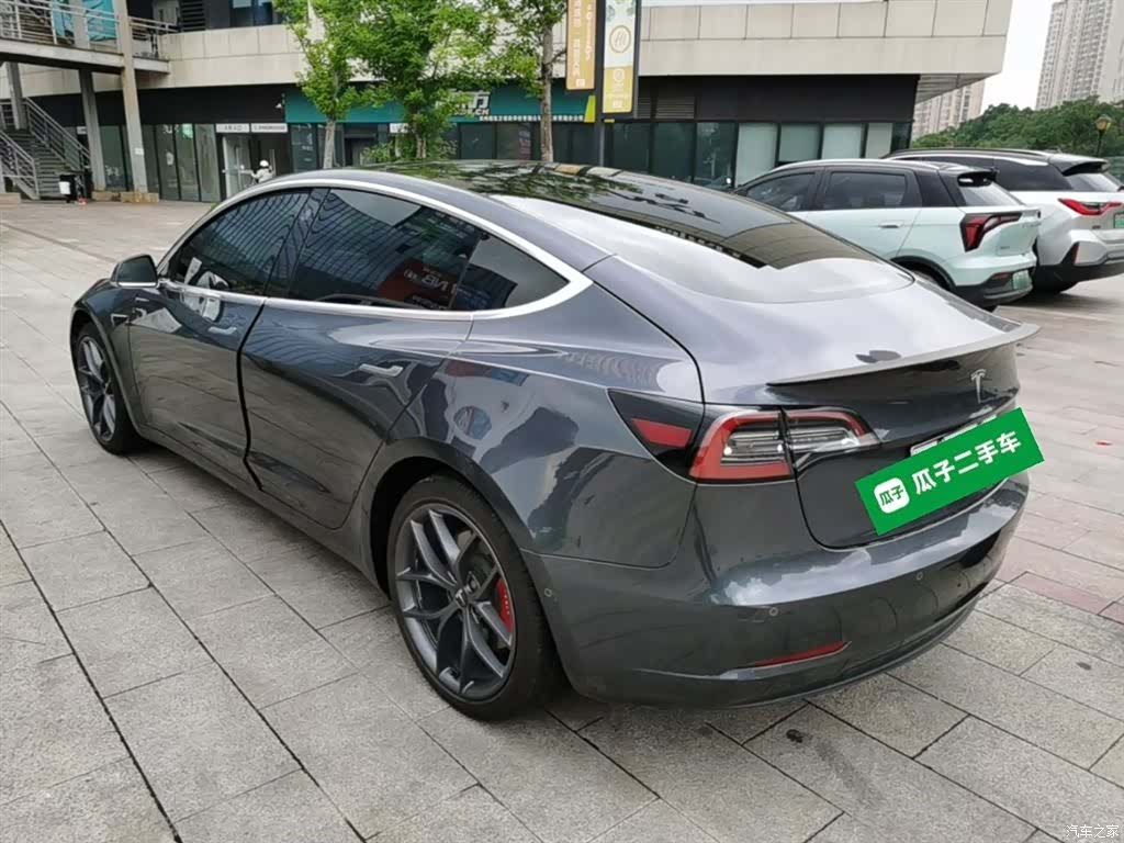 Tesla Model 3, 2019 все фото