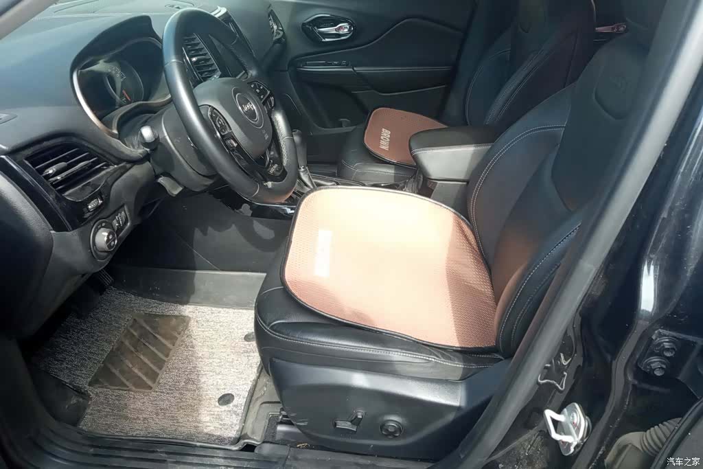 Jeep Cherokee, 2017 9