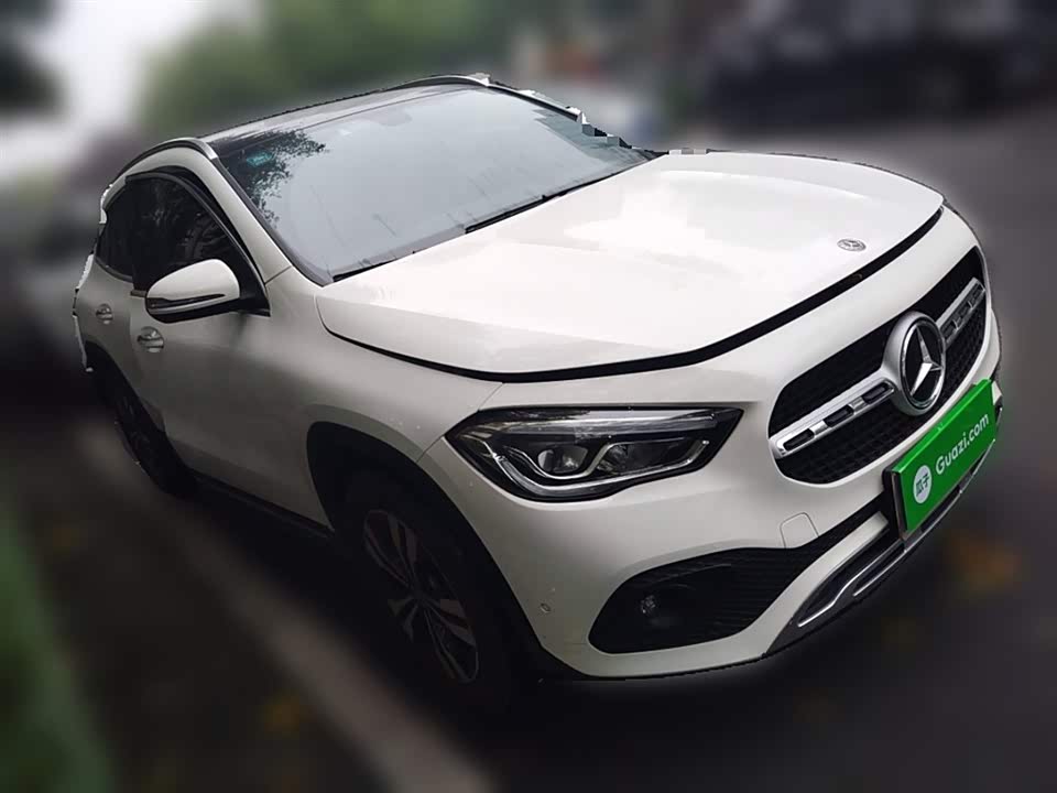 Mercedes-Benz GLA