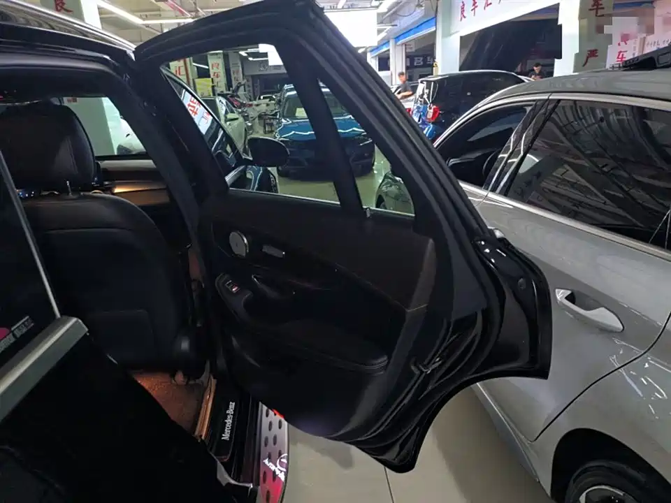 Mercedes-Benz GLC Mercedes-Benz GLC