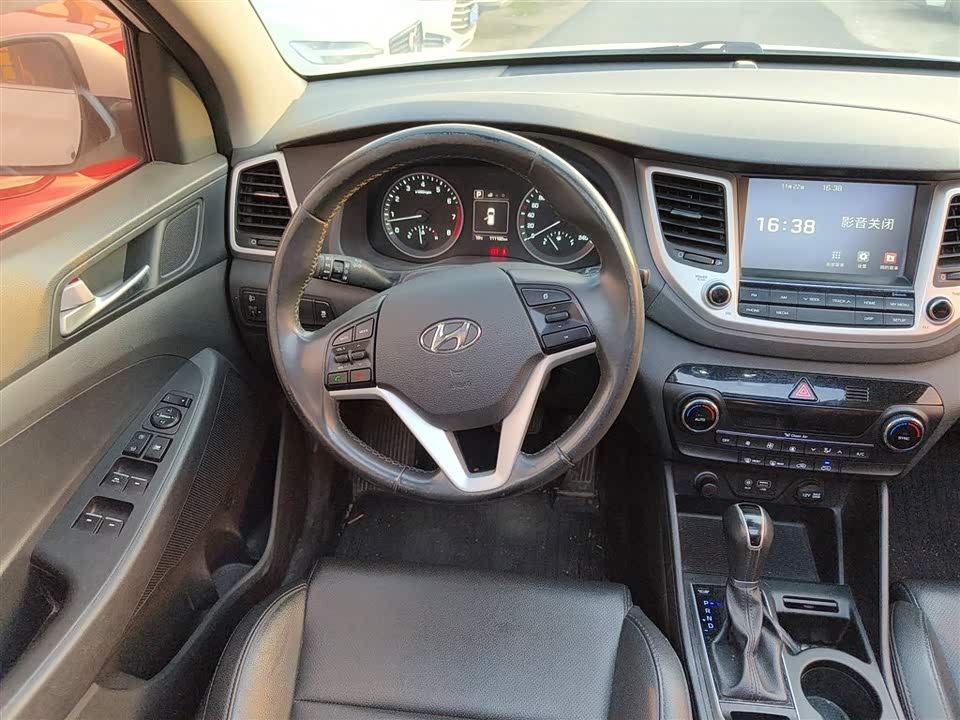 Hyundai Tucson