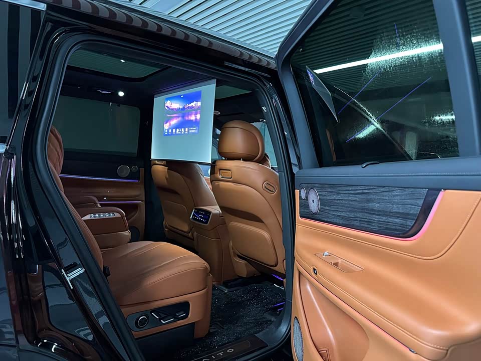 AITO Ask the world M9