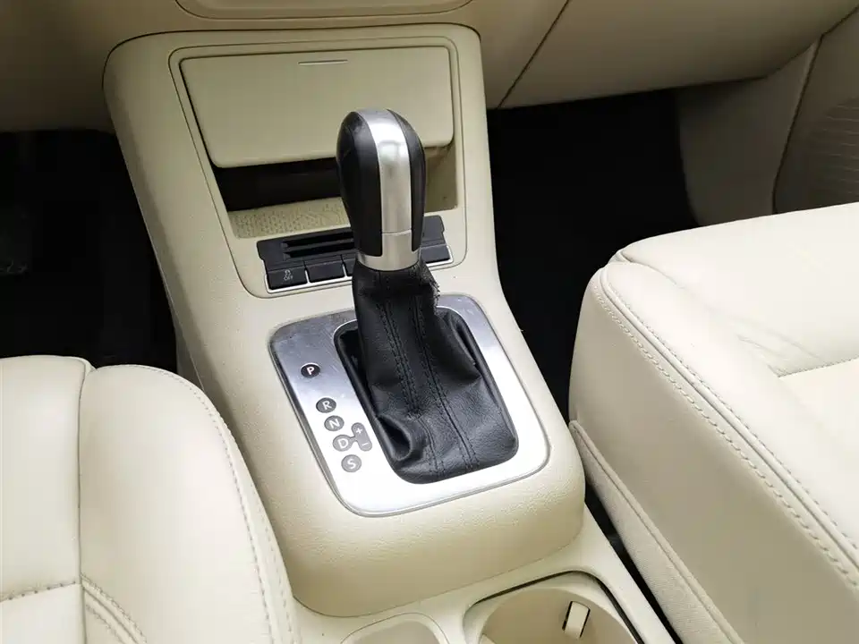 Volkswagen Tiguan Volkswagen Tiguan