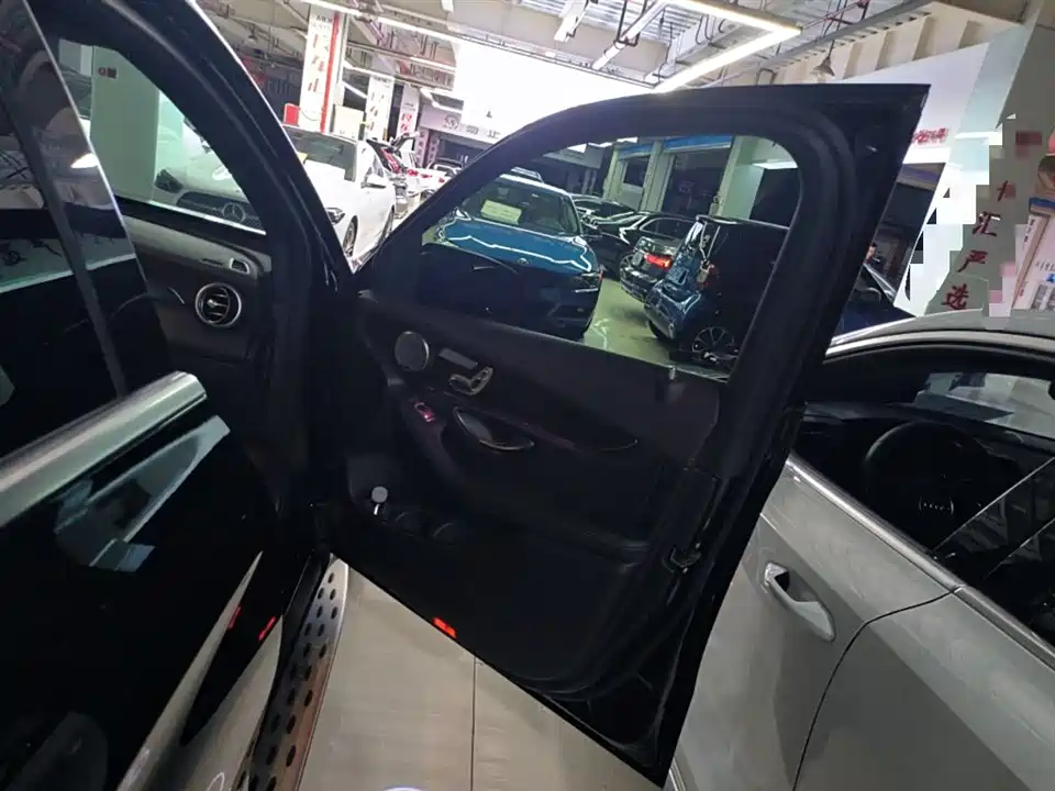Mercedes-Benz GLC Mercedes-Benz GLC