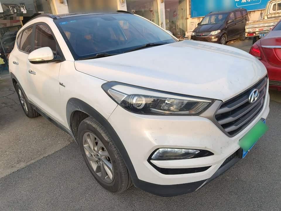 Hyundai Tucson