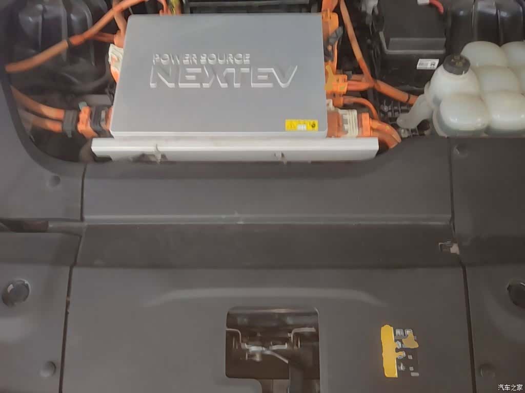 NIO ES8, 2020 16