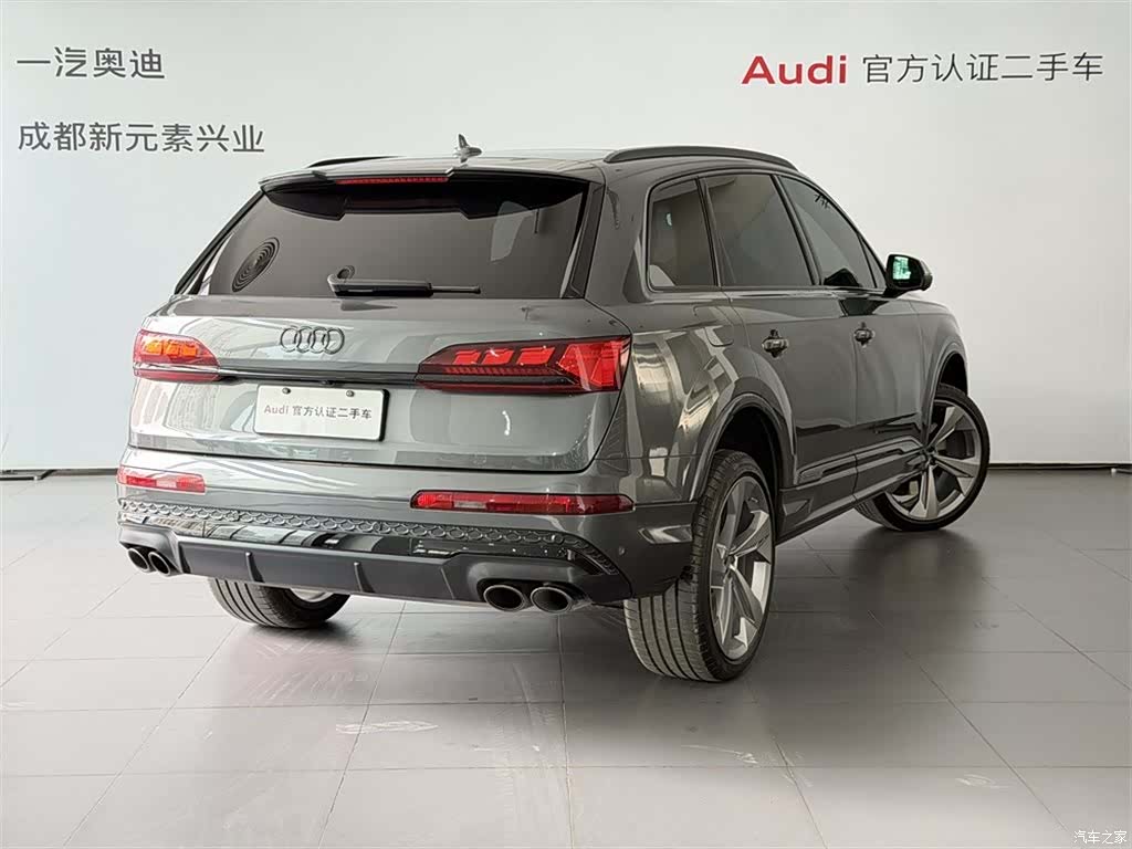 Audi Q7, 2024 4