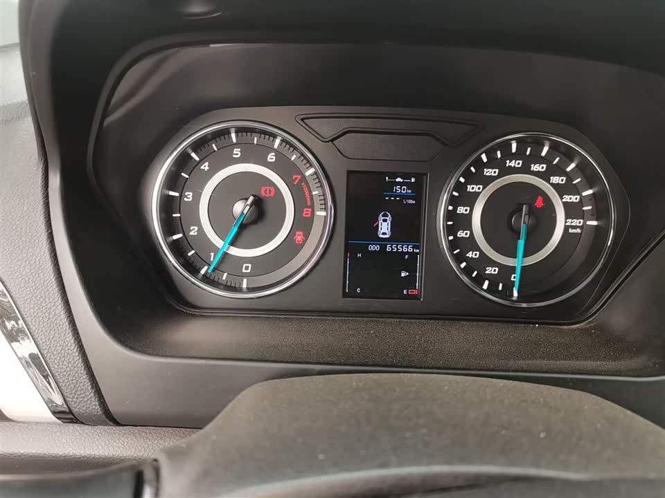 Soueast A5 wing dance