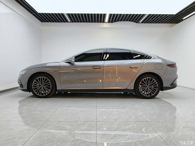 BYD Han, 2022 9