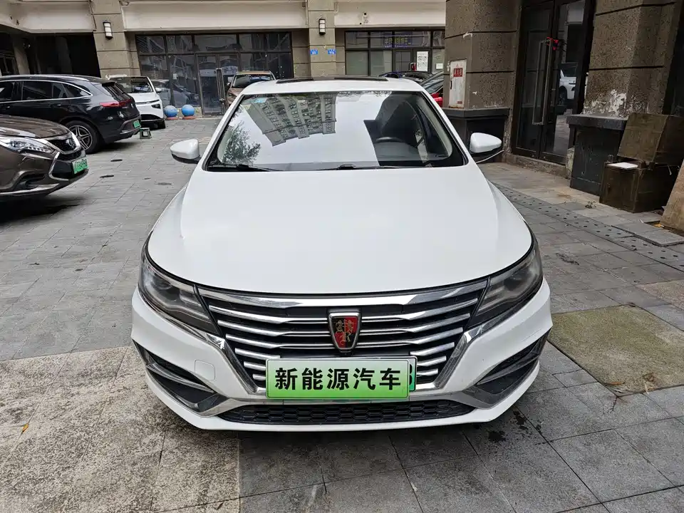 Roewe i6