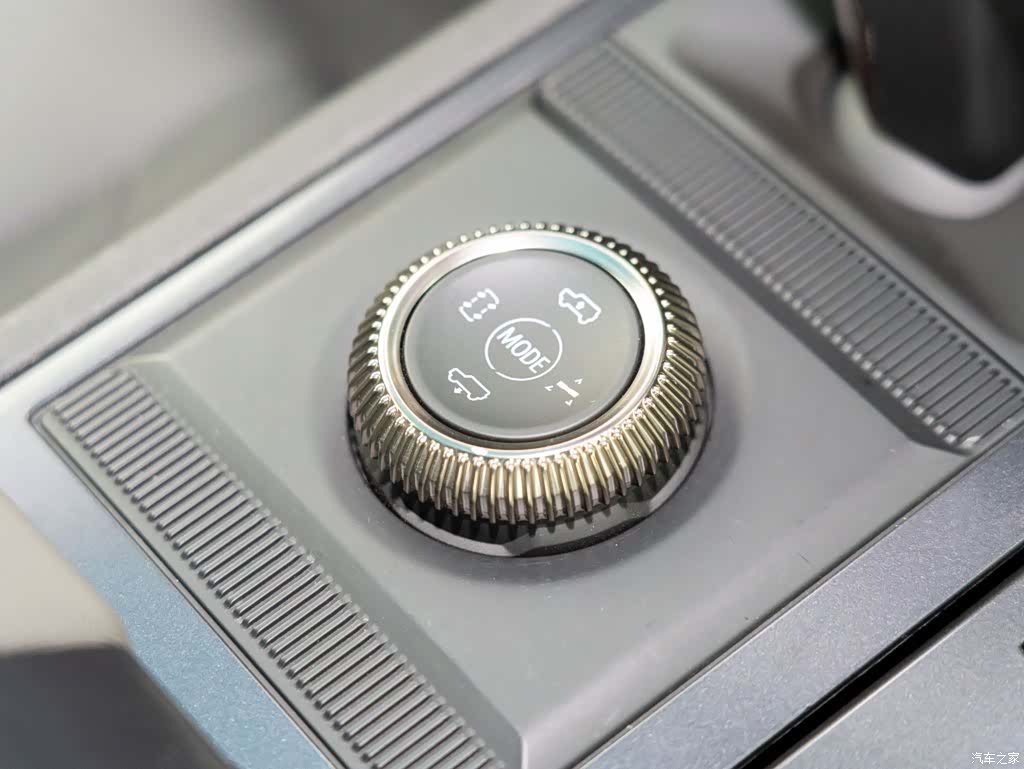Hummer SUV, 2024 24
