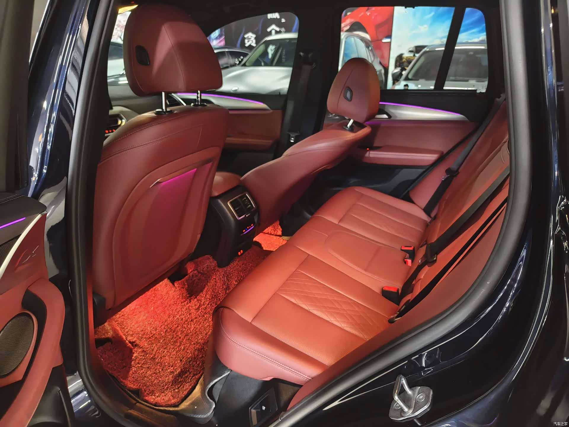 BMW iX3, 2024 9