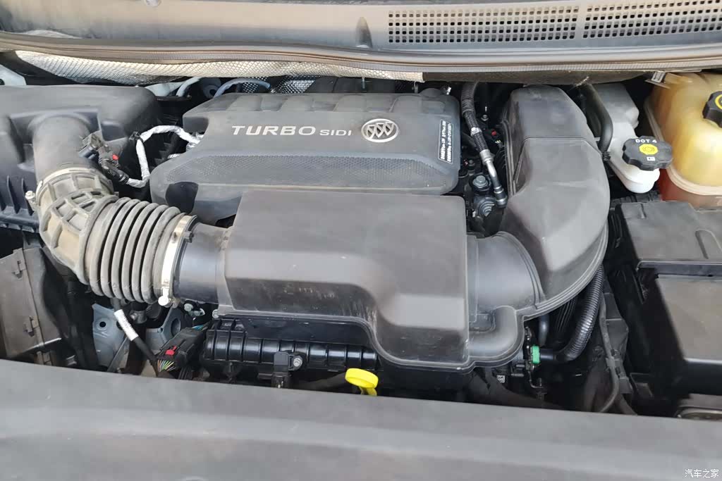 Buick GL8, 2022 10