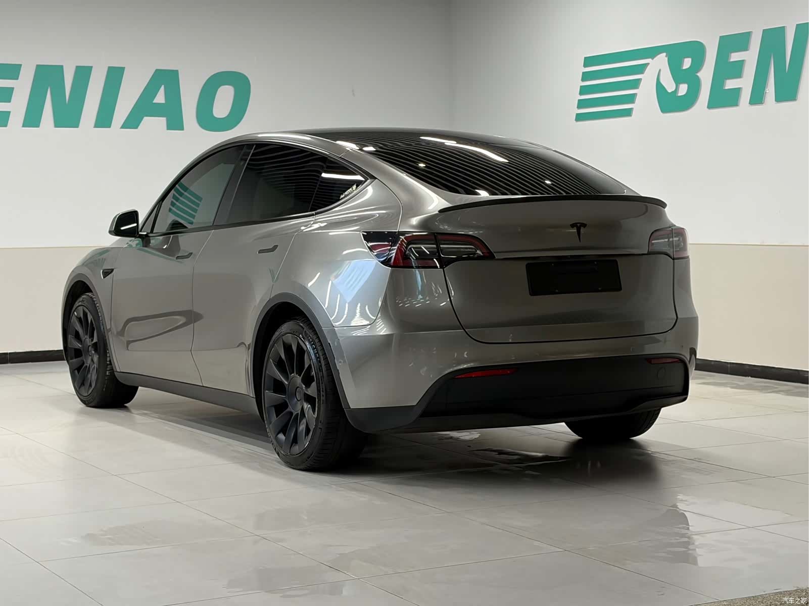 Tesla Model Y, 2022 4