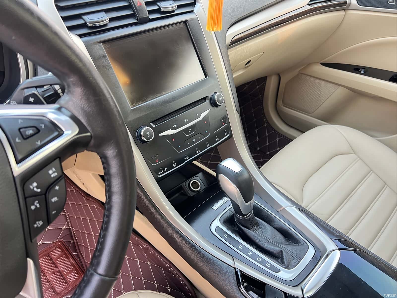 Ford Mondeo, 2015 9