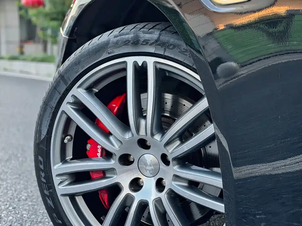 Maserati President