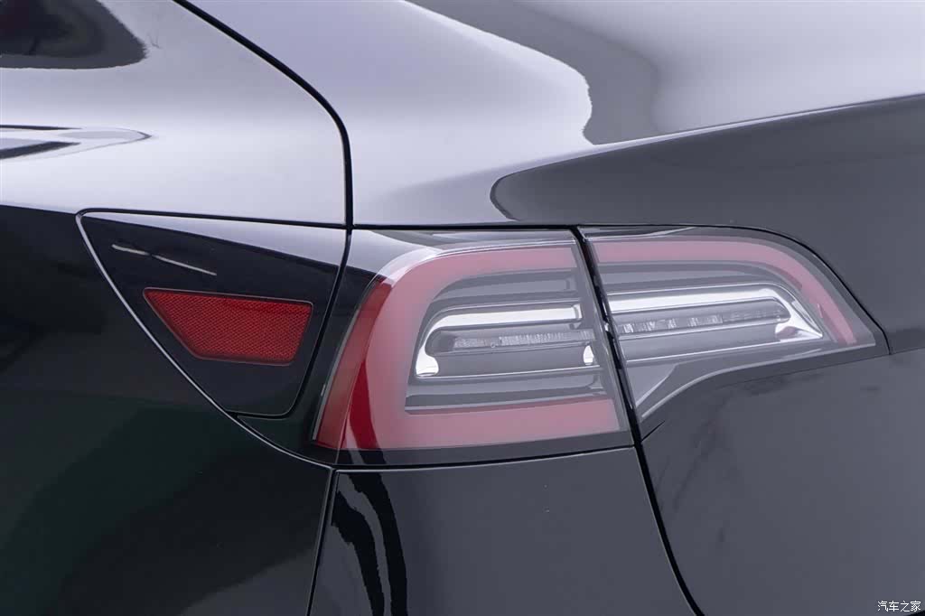 Tesla Model 3, 2020 15