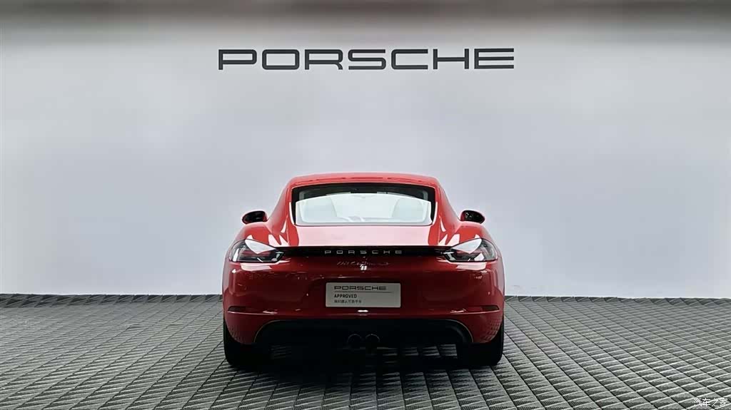 Porsche Cayman, 2018 все фото