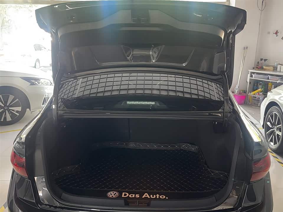 Volkswagen Sagitar Volkswagen Sagitar