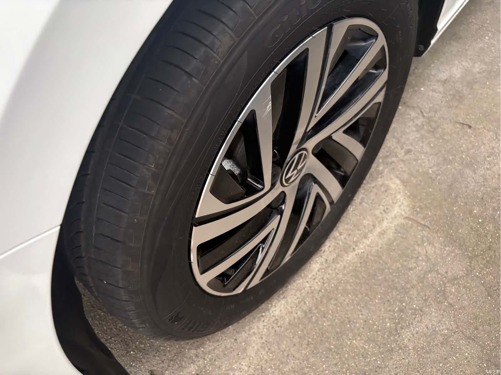 Volkswagen Lavida, 2023 4