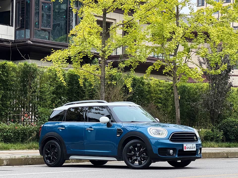 MINI COUNTRYMAN