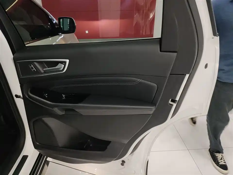 Ford Sharp World
