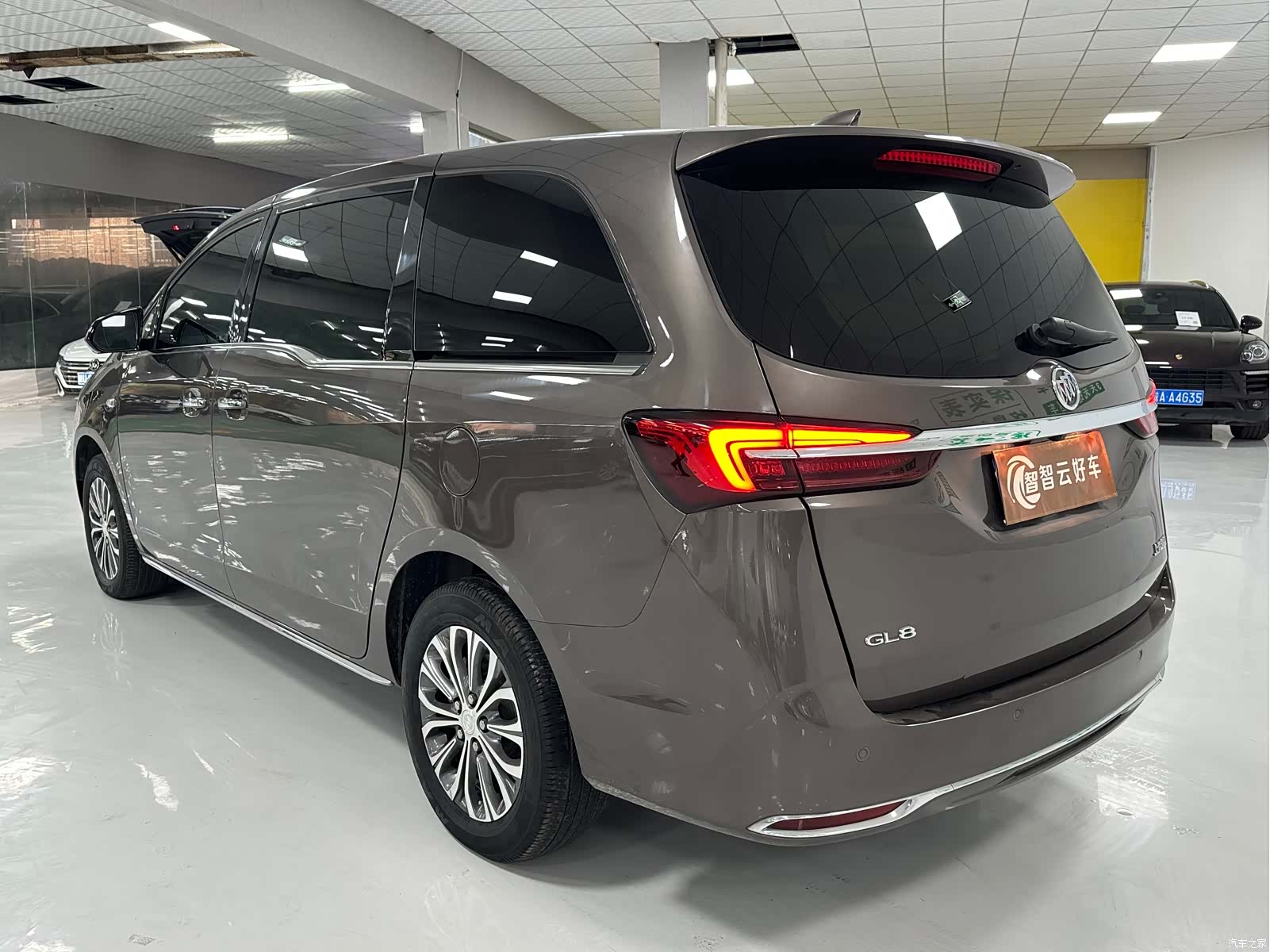 Buick GL8, 2023 7