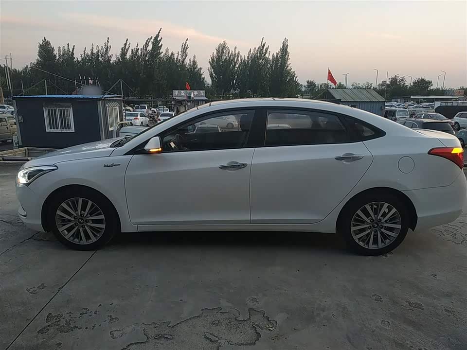 Hyundai Name picture