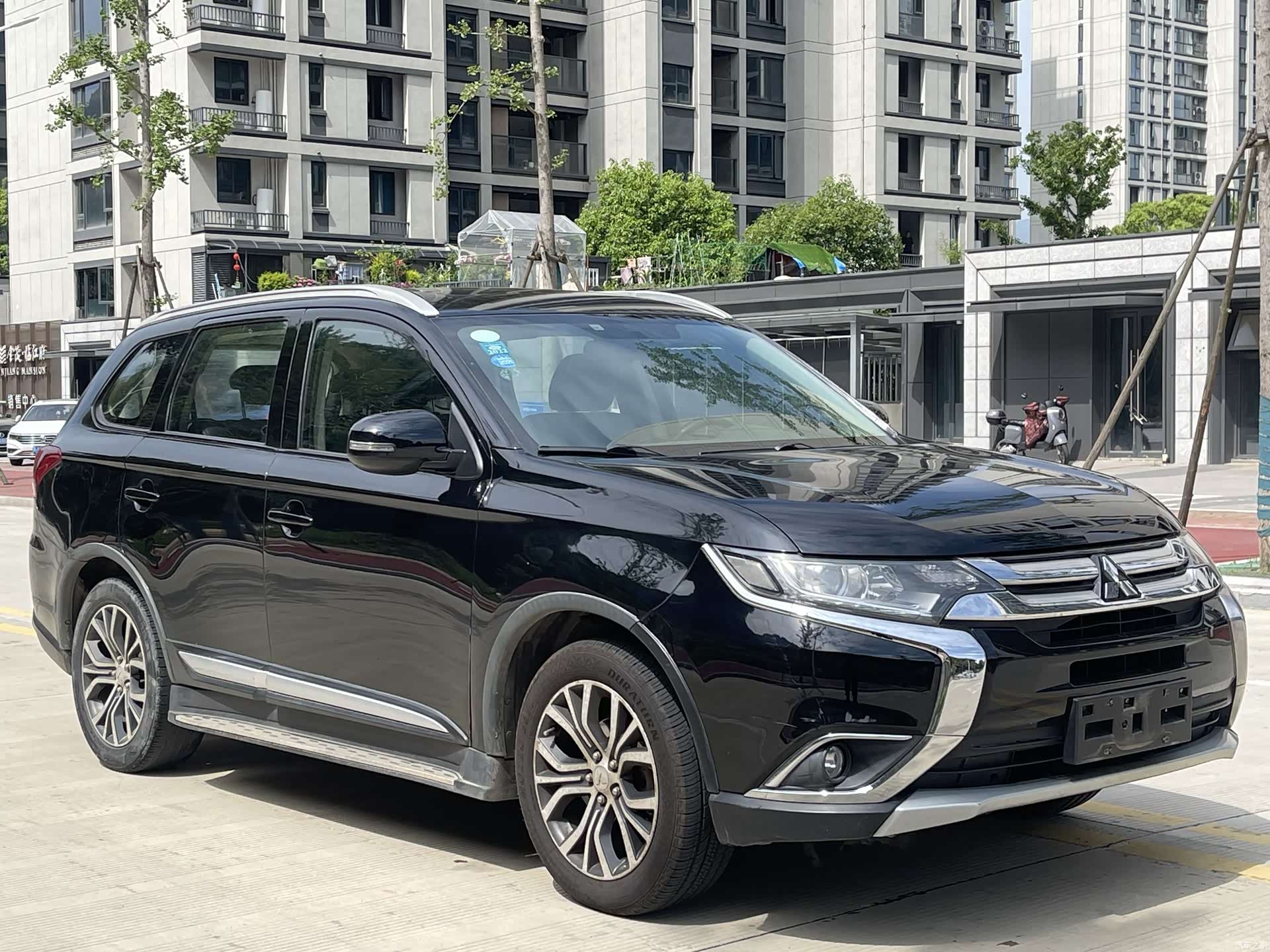 Mitsubishi Outlander, 2018 3