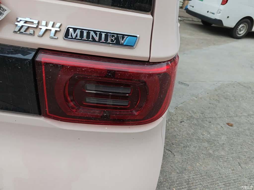 Wuling MINIEV, 2021 8