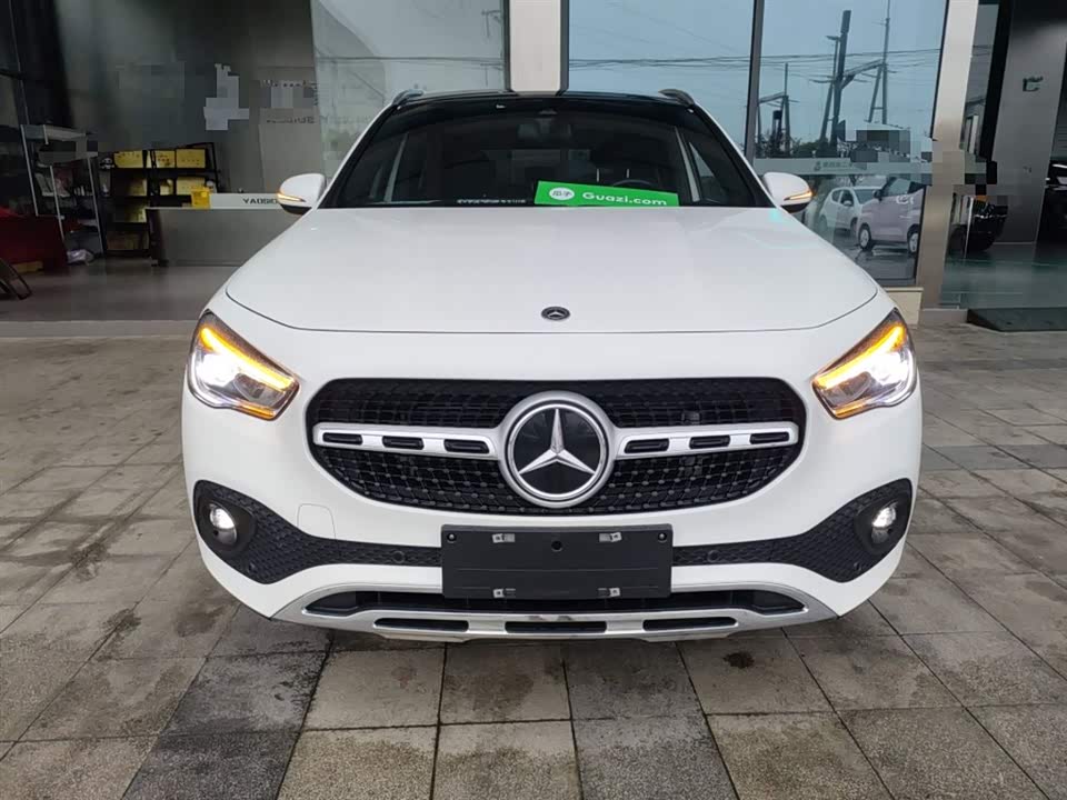 Mercedes-Benz GLA