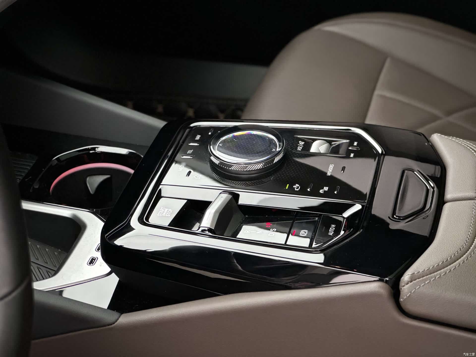 BMW 5 Series, 2024 10