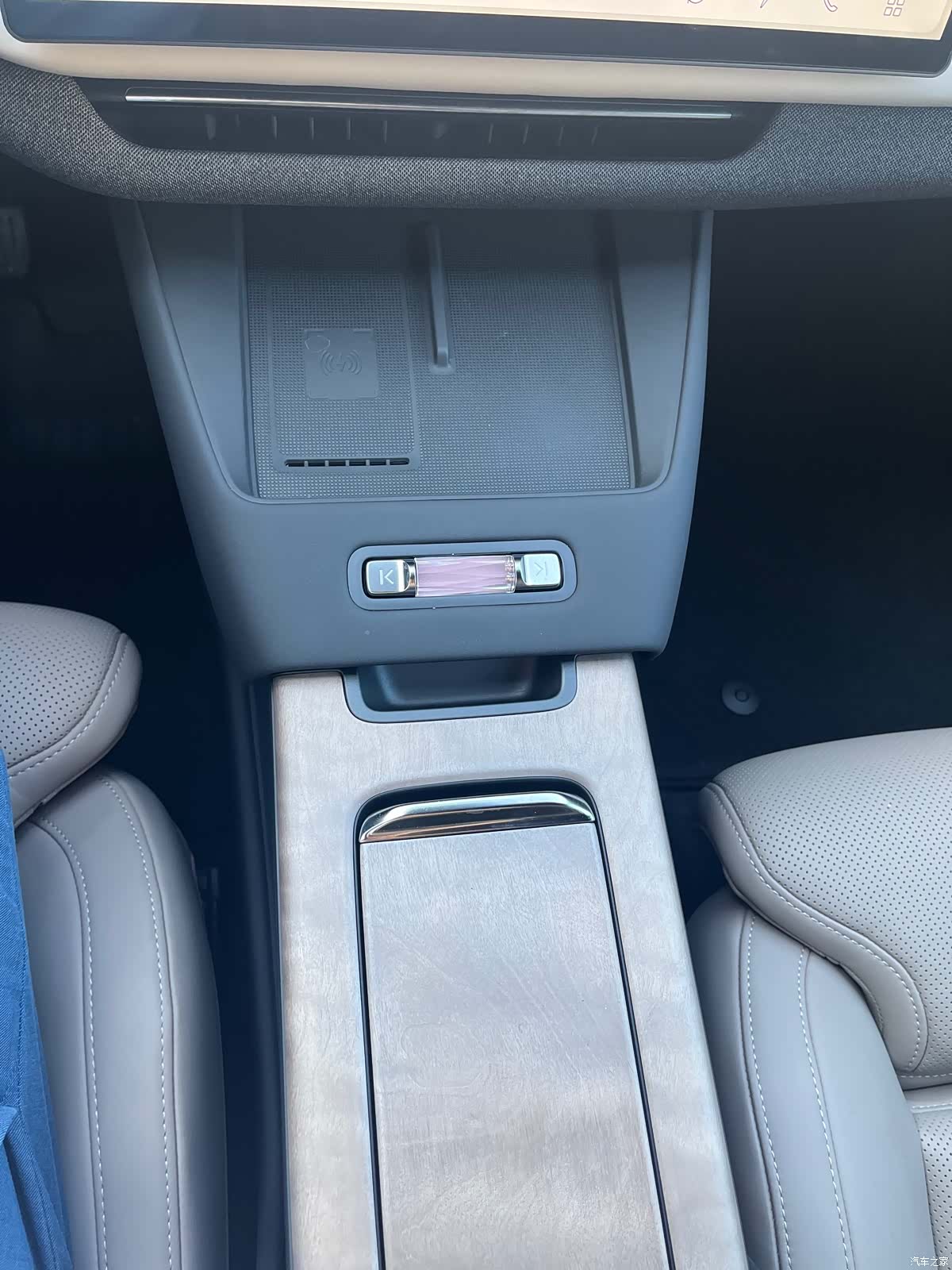 Volvo XC70, 2025 15