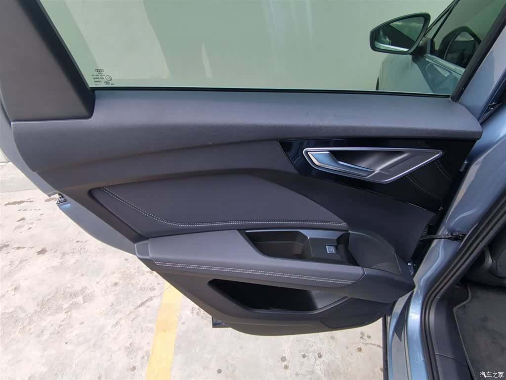 Audi Q4 e-tron, 2023 21