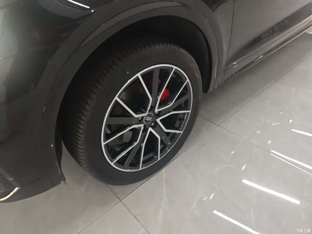 Audi Q5L, 2025 23