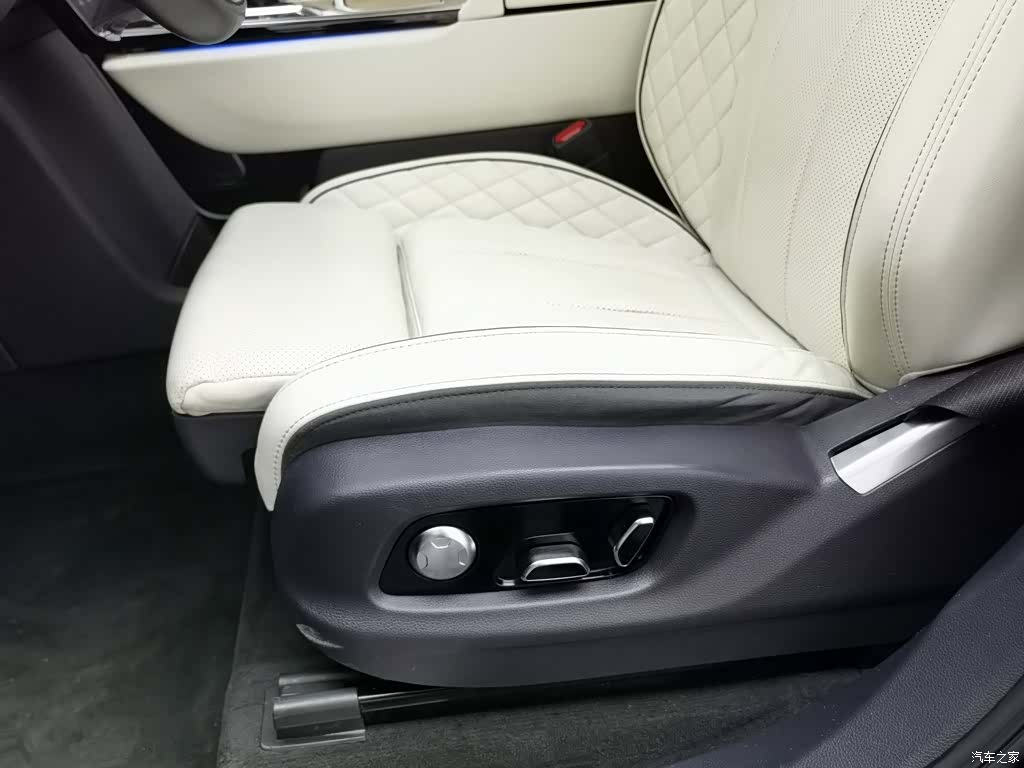 Hongqi E-HS9, 2022 20