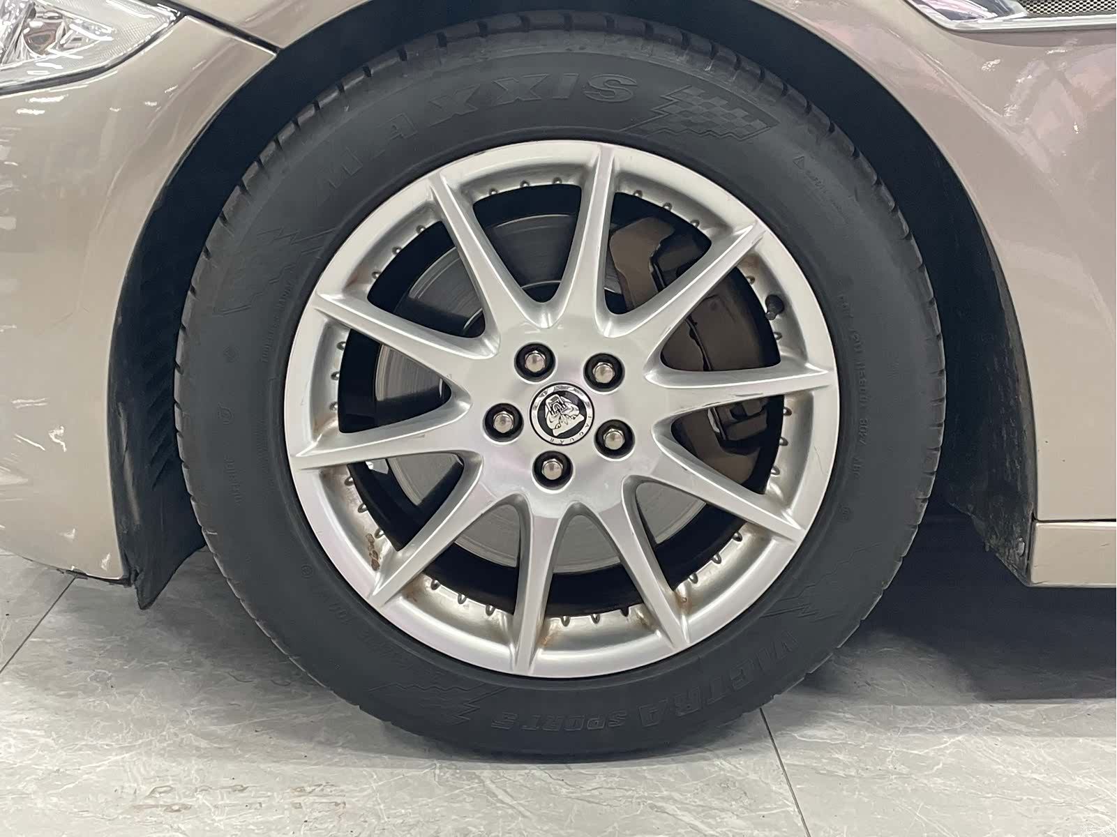 Jaguar XJ, 2012 23