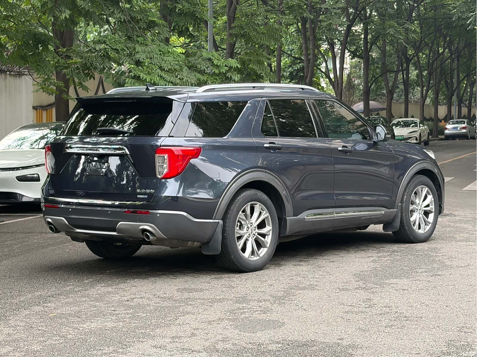 Ford Explorer, 2022 9