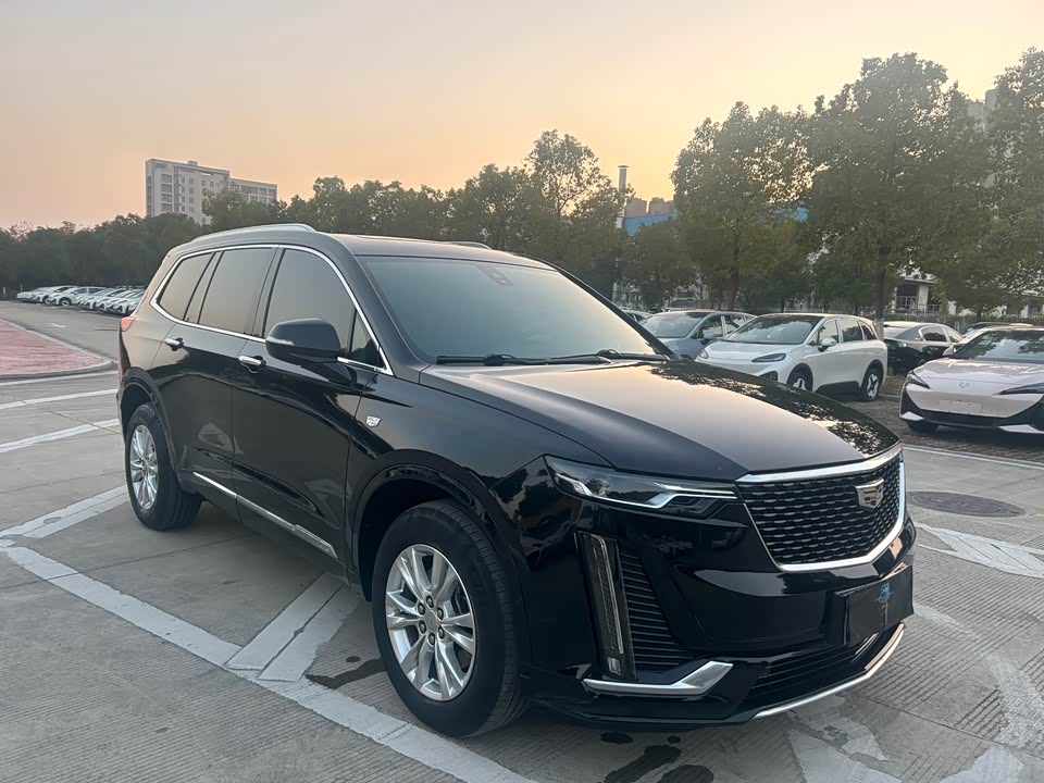 Cadillac XT6