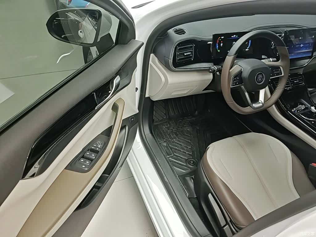 BYD Qin, 2025 16