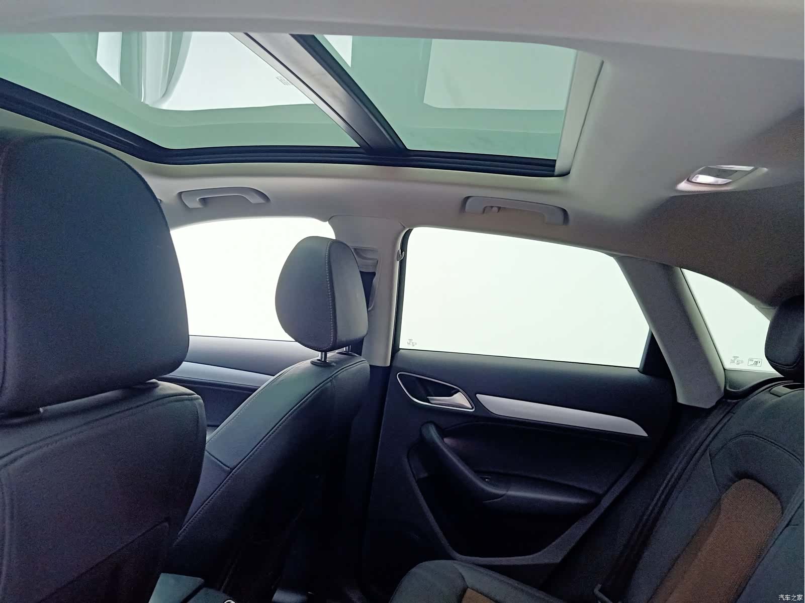 Audi Q3, 2019 16