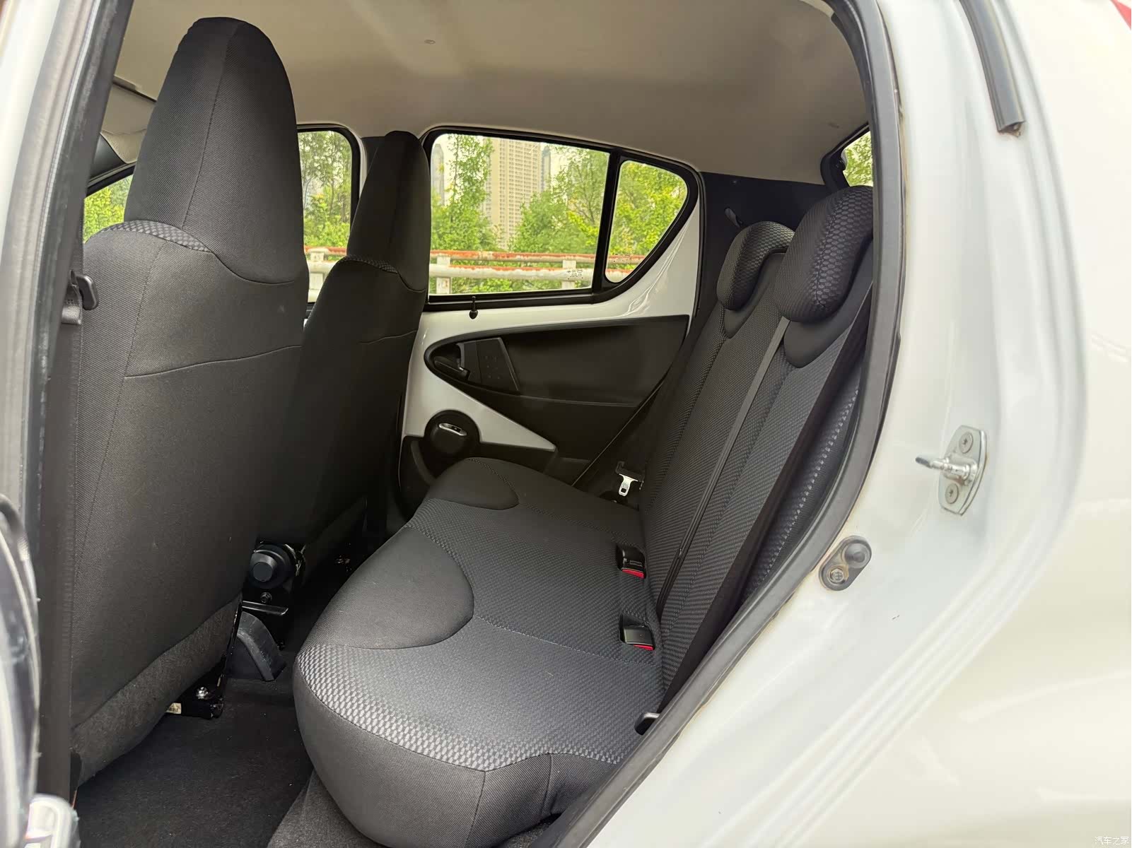 BYD e1, 2019 все фото